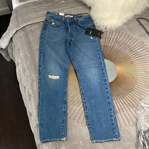 Levi’s wedgie jean